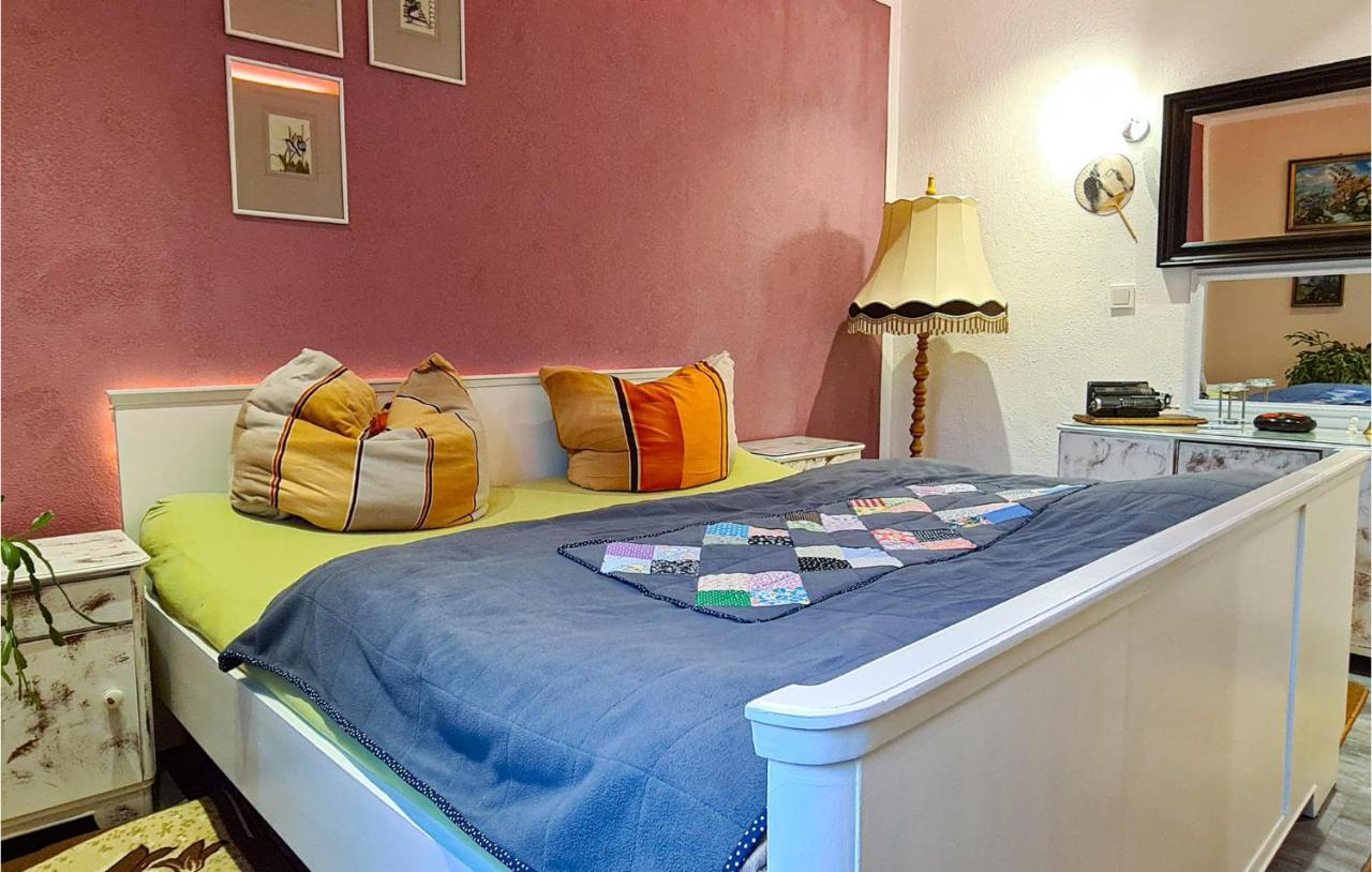 2 Bedroom Cozy Apartment In זול מראה חיצוני תמונה